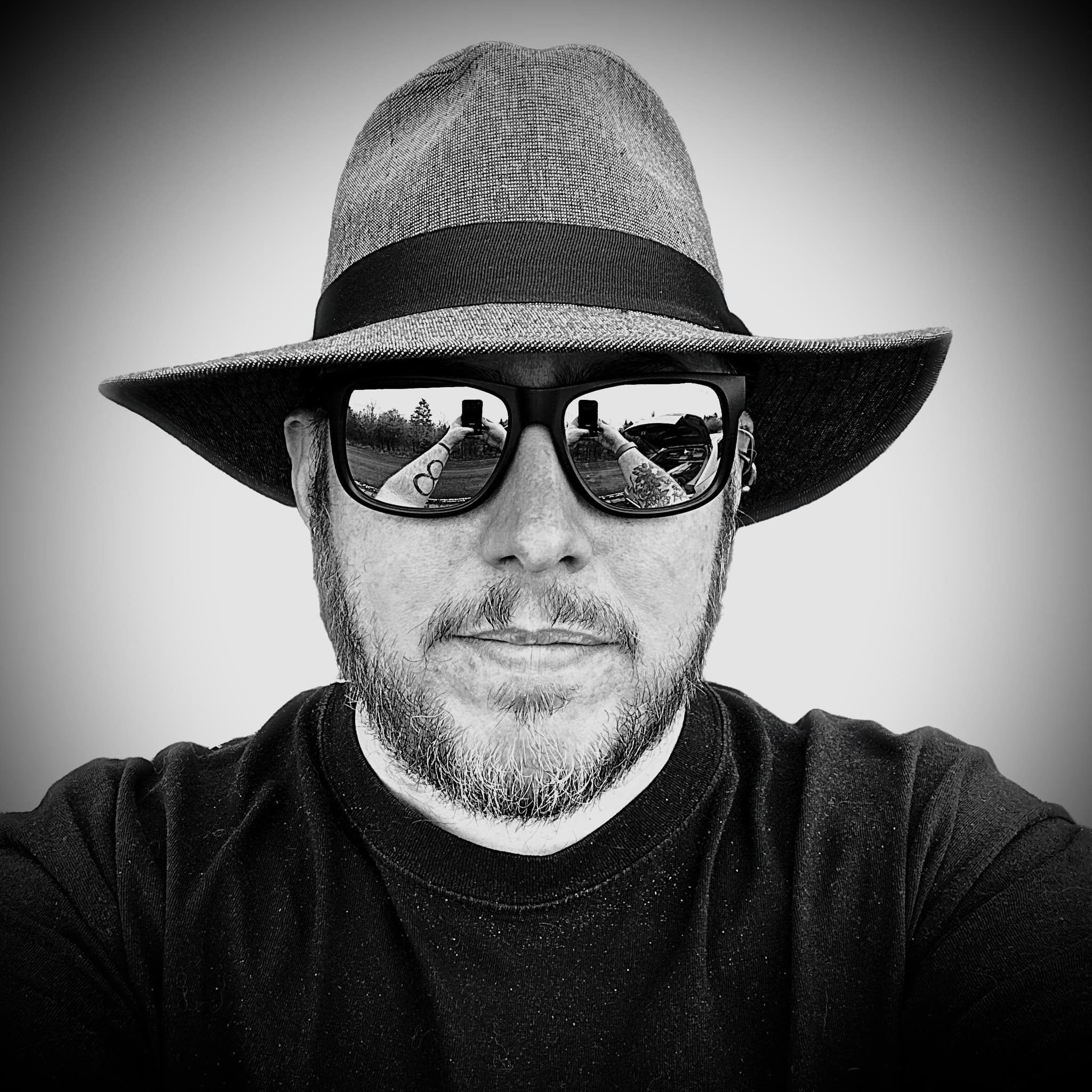 SIMON SKINNER portrait